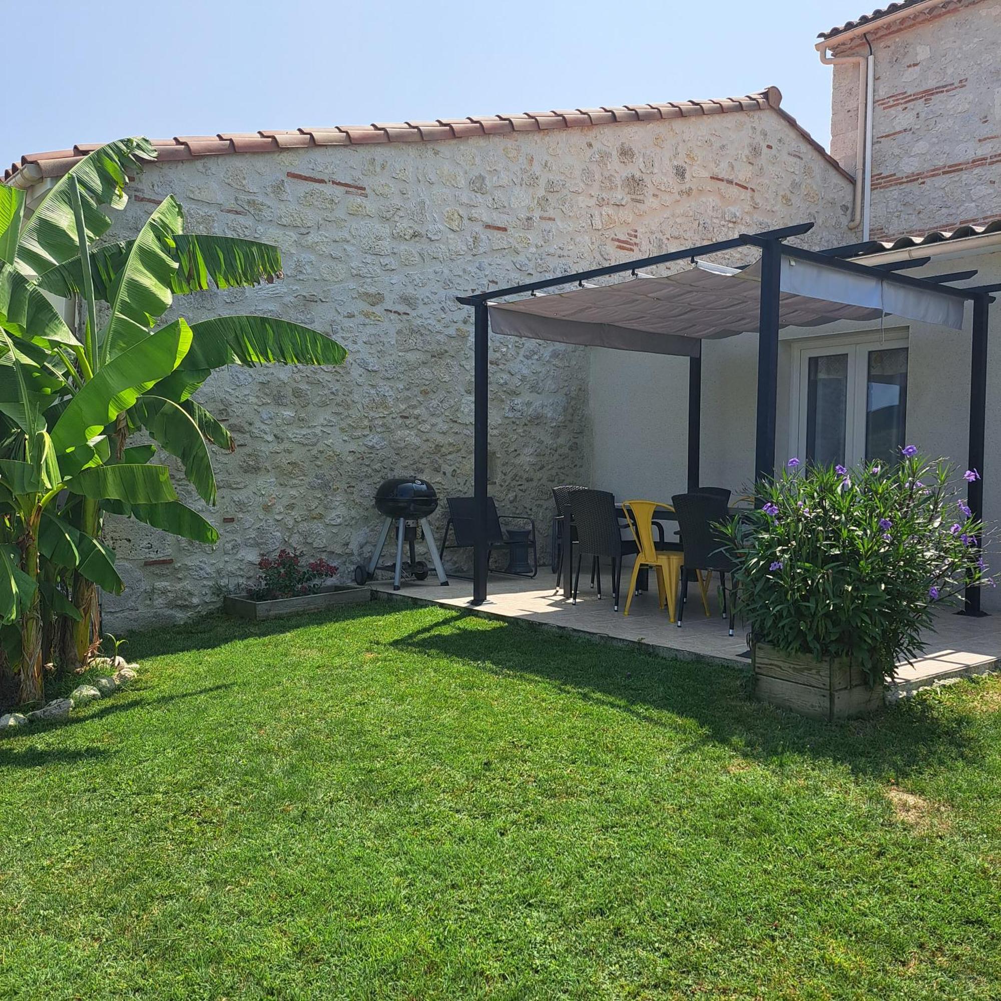 Le Domaine Vesque Vila Saint-Pierre-de-Clairac Exterior foto